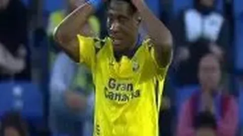 锁定西篮甲巅峰对决，华伦西亚挑战萨拉戈萨，激战一触即发！